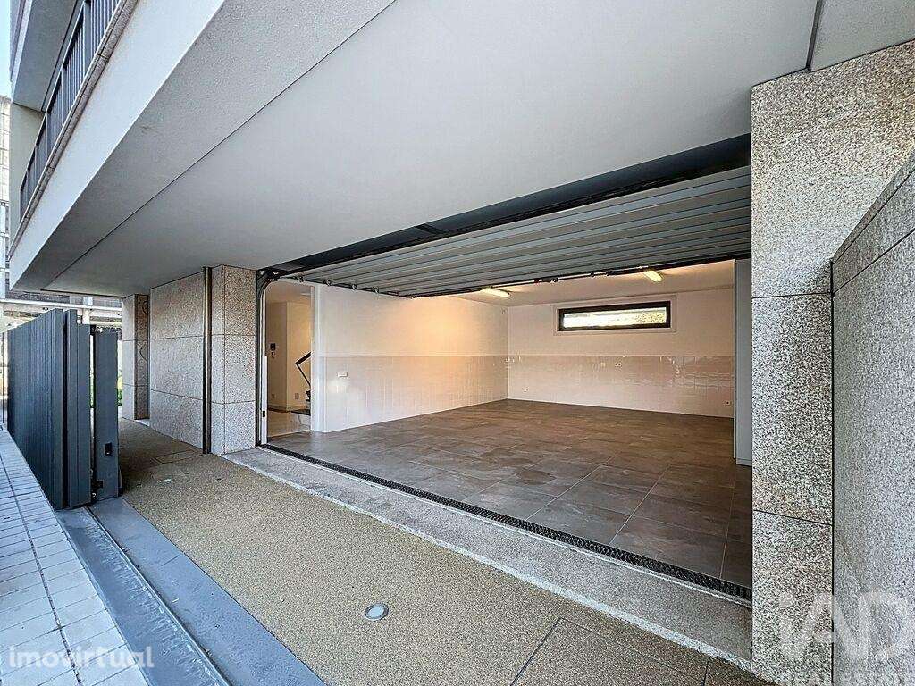 Casa / Villa T3 em Ramalde de 226,00 m2 - Grande imagem: 3/30