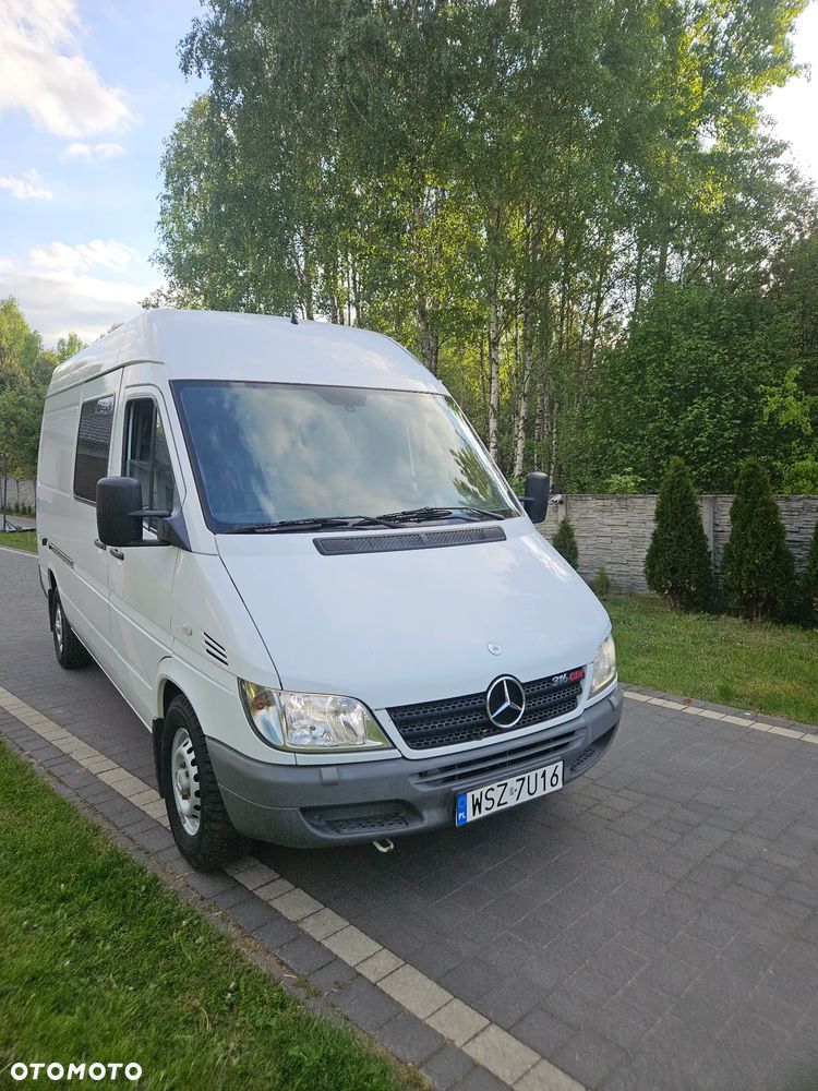 Mercedes-Benz 316 - 11
