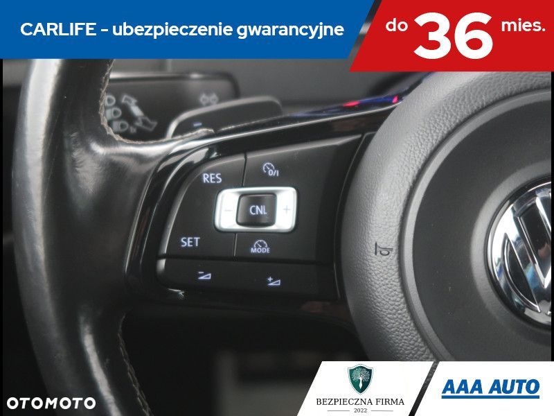 Volkswagen Golf - 18