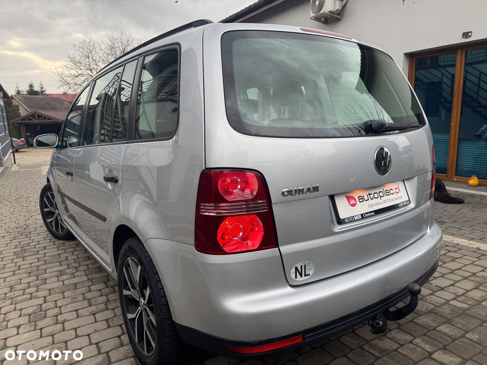 Volkswagen Touran 1.6 Freestyle - 16