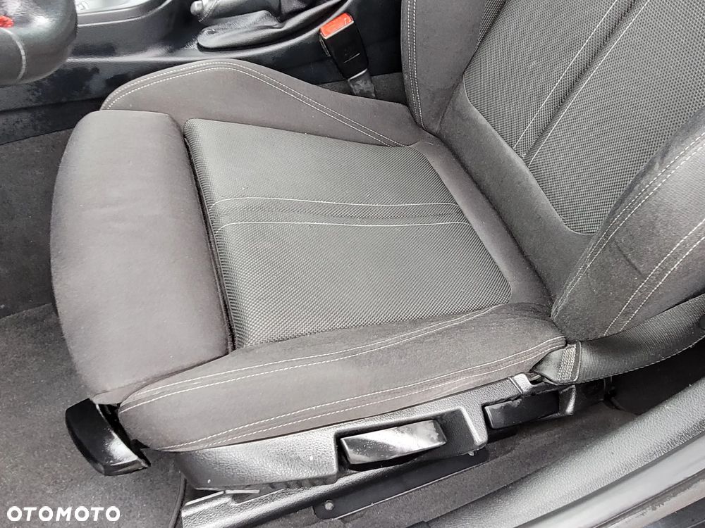 BMW Seria 3 318i GPF Sport Line Shadow - 9