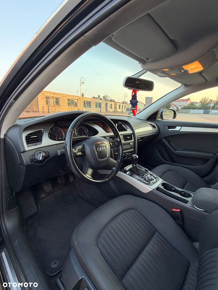 Audi A4 Limousine - 20