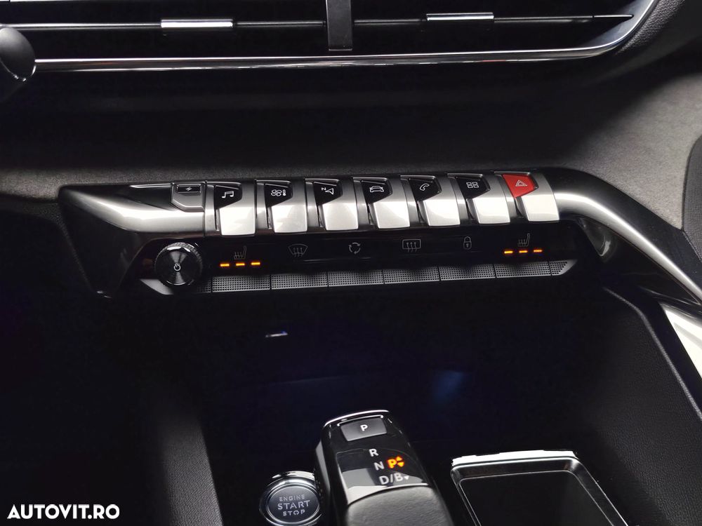 Peugeot 3008 225 e-EAT8 GT Pack - 19