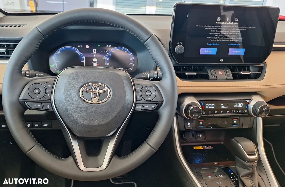 Toyota RAV4 - 16
