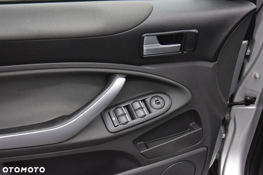 Ford Kuga 2.0 TDCi FWD Trend - 27