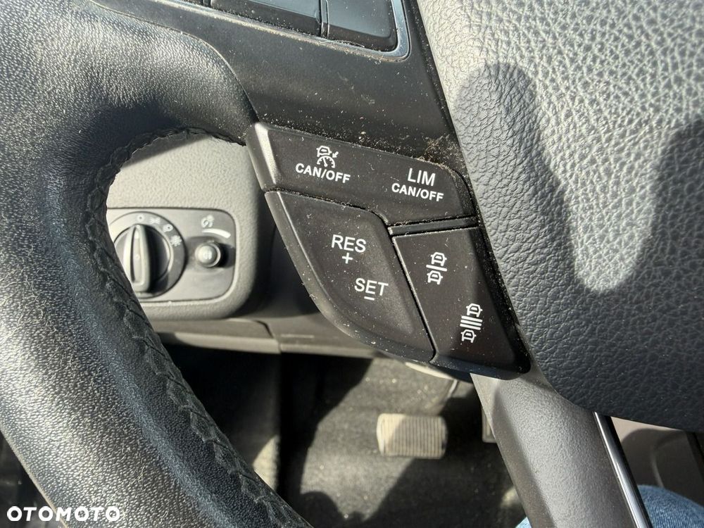 Ford Kuga - 21