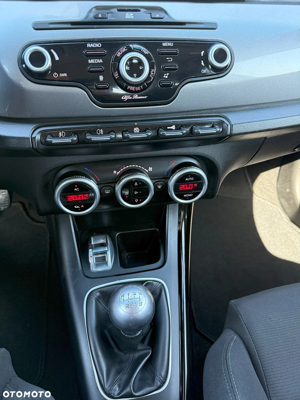Alfa Romeo Giulietta 2.0 JTDM 16V Turismo - 12