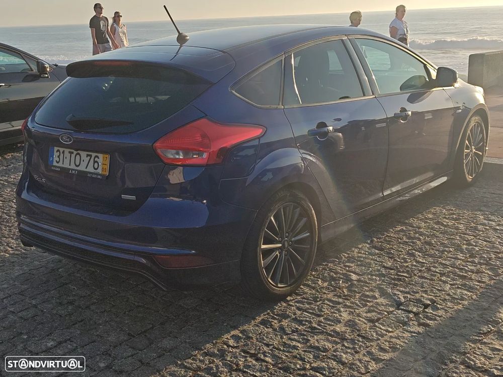 Ford Focus 1.0 EcoBoost ST-Line - 6