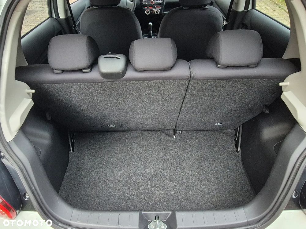 Mitsubishi Space Star - 30