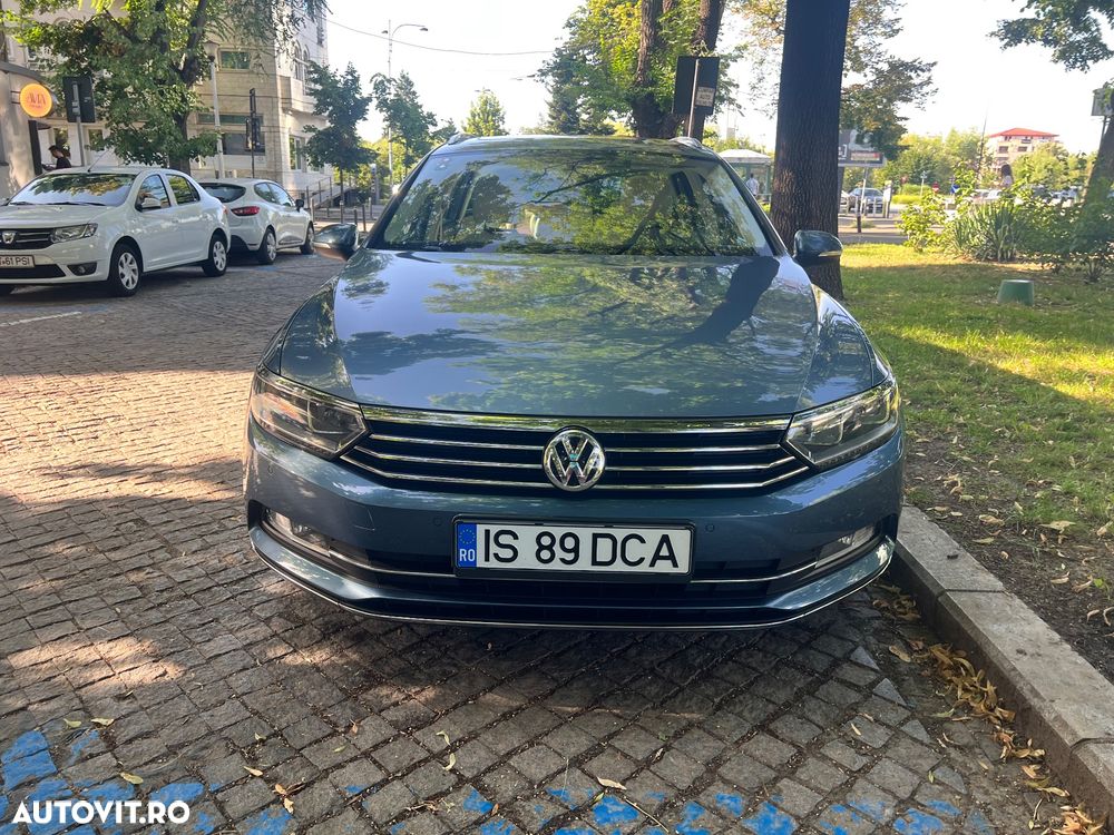 Volkswagen Passat - 1