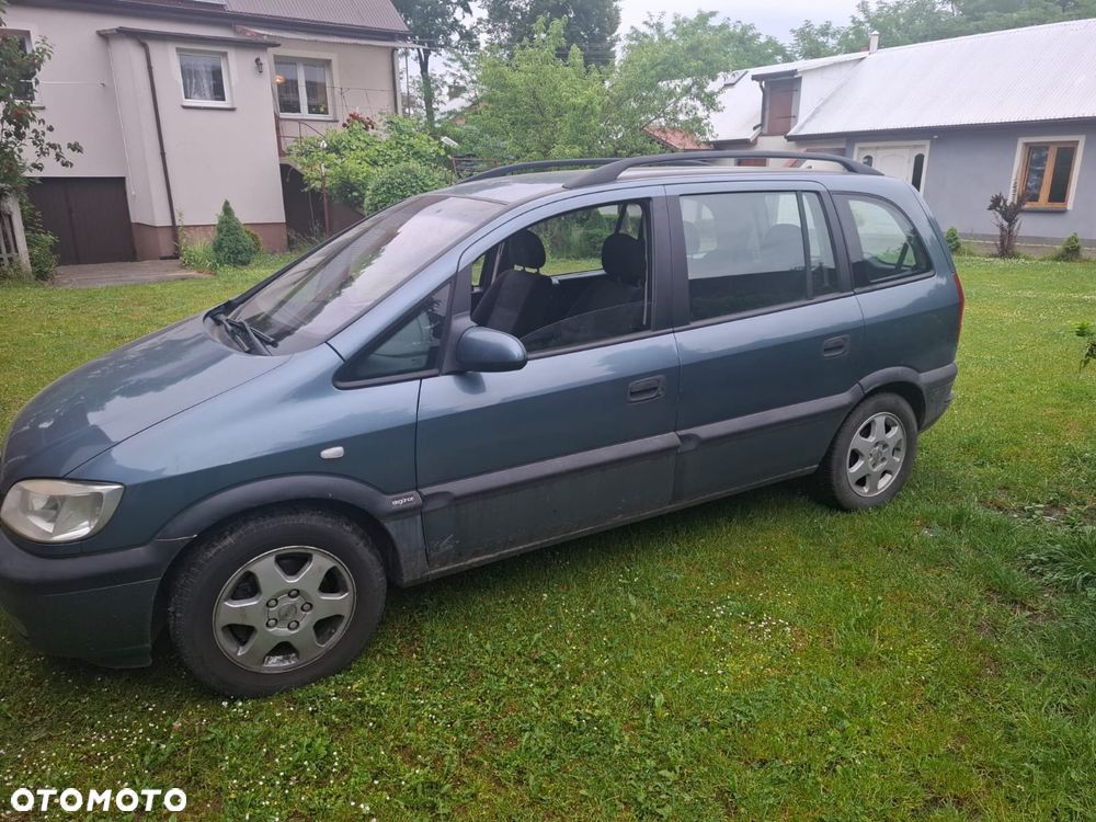 Opel Zafira - 3