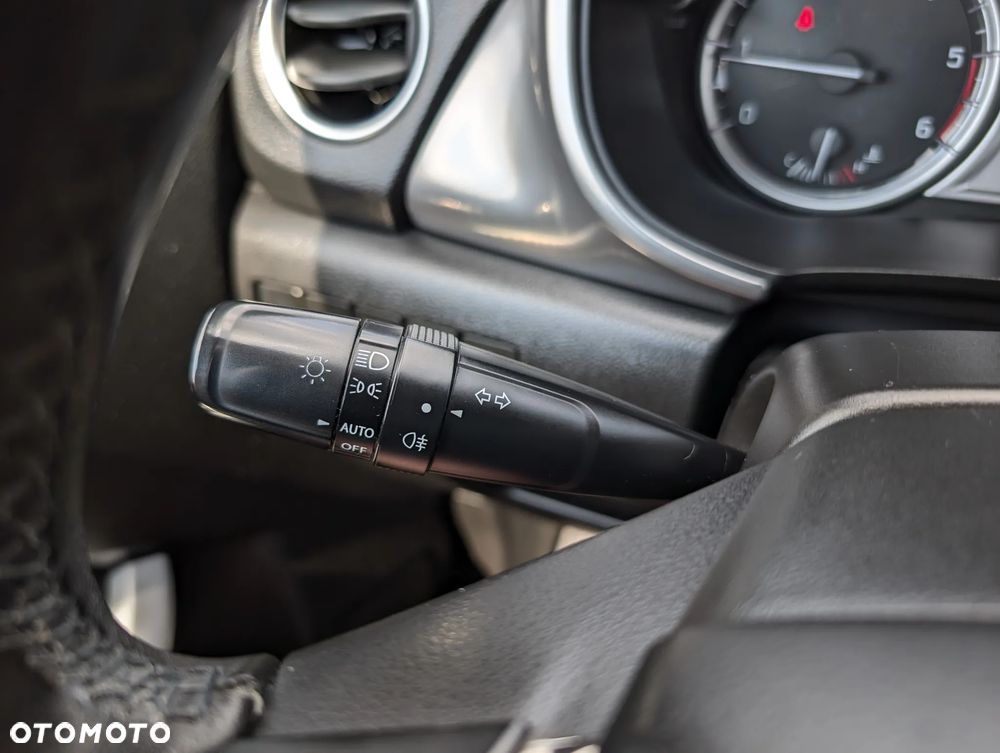 Suzuki Vitara 1.6 DDiS (4x4) Allgrip Comfort+ - 33