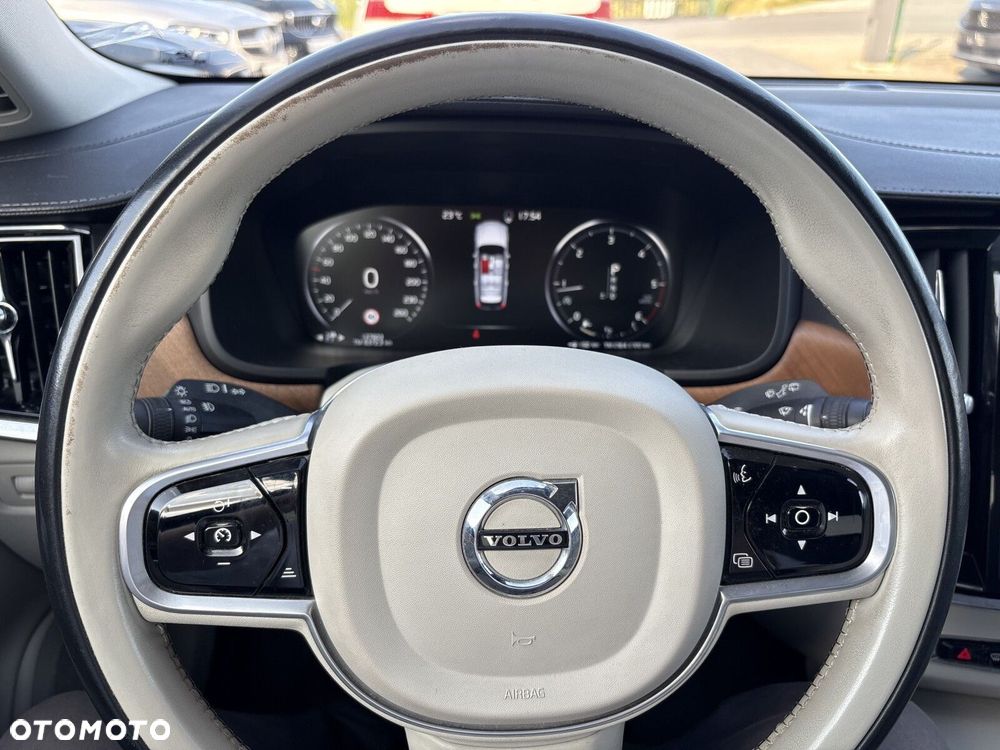 Volvo V90 B5 D AWD Inscription - 15