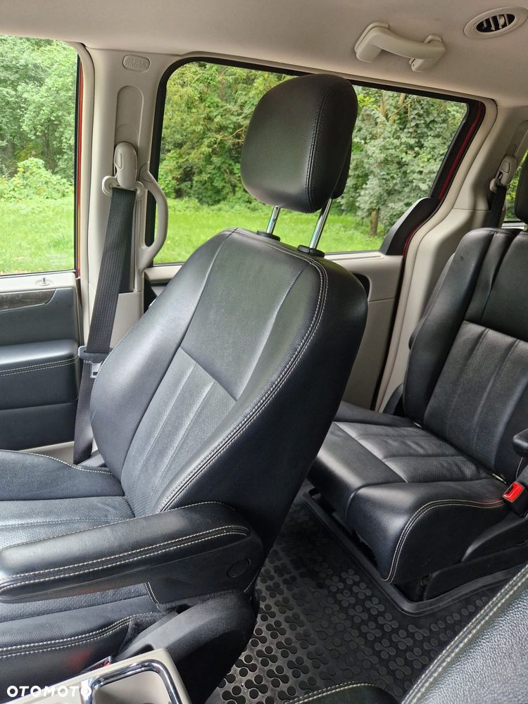 Chrysler Town & Country 3.6 Touring - 12