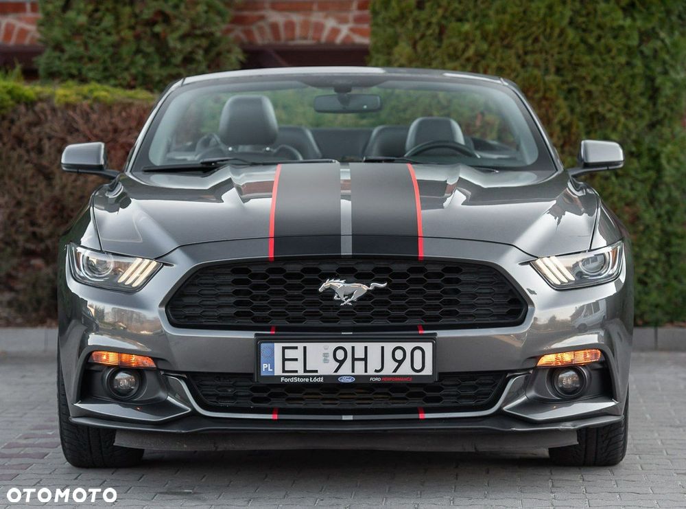 Ford Mustang Cabrio 2.3 Eco Boost - 11