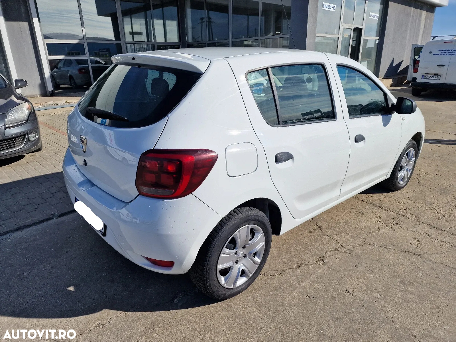 Dacia Sandero - 3