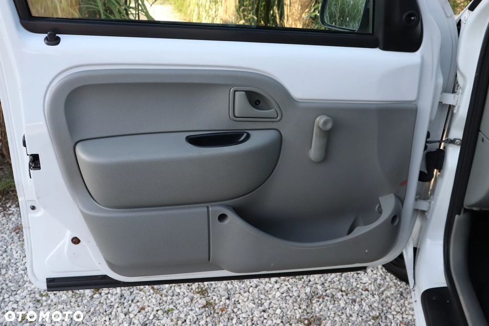 Renault KANGOO - 11