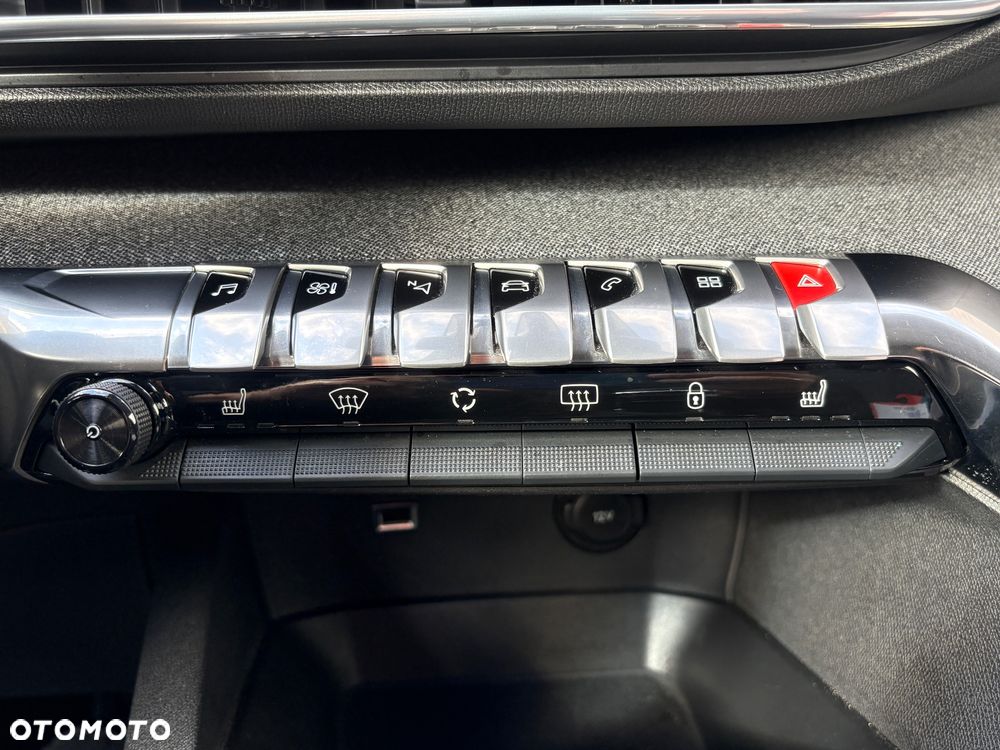 Peugeot 3008 PureTech 130 Stop & Start GPF EAT8 Allure - 24