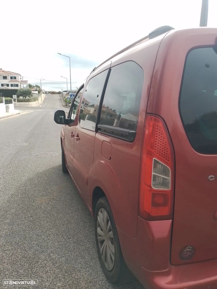 Citroen Berlingo 2011 photo 3