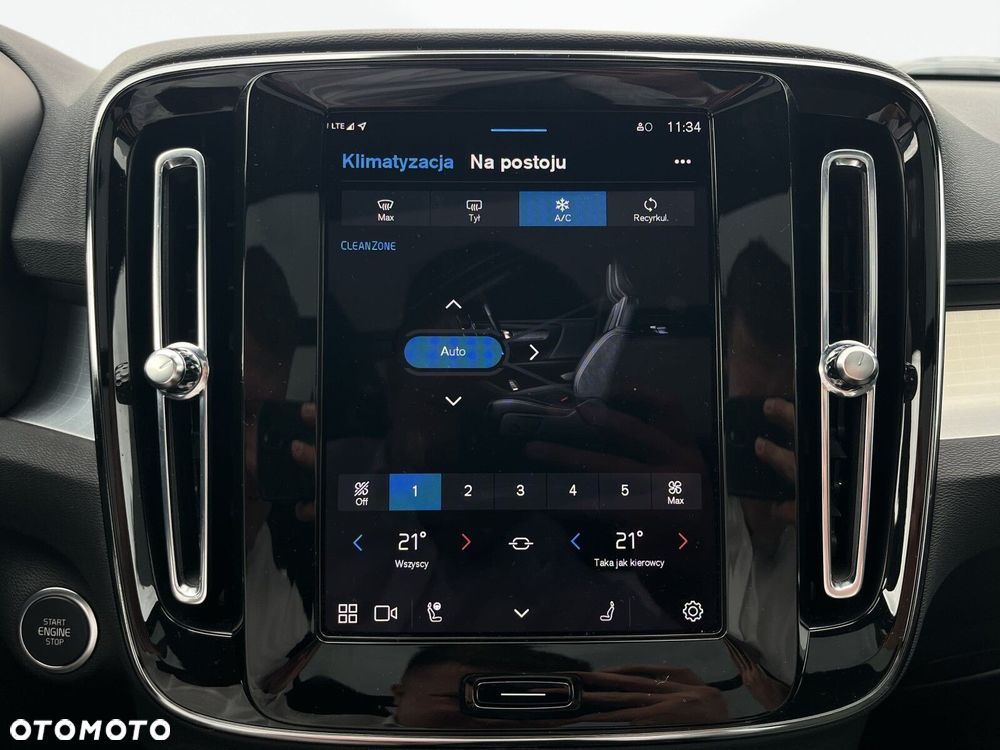 Volvo XC 40 B3 Ultra Dark - 24