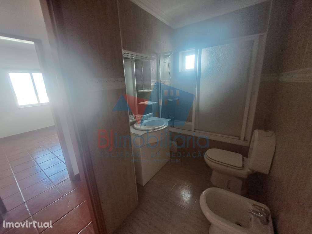 APARTAMENTO T2 - Grande imagem: 2/6