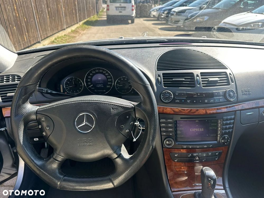 Mercedes-Benz Klasa E - 11