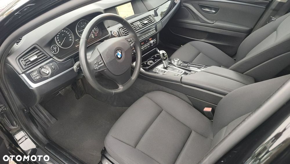 BMW Seria 5 520d - 11