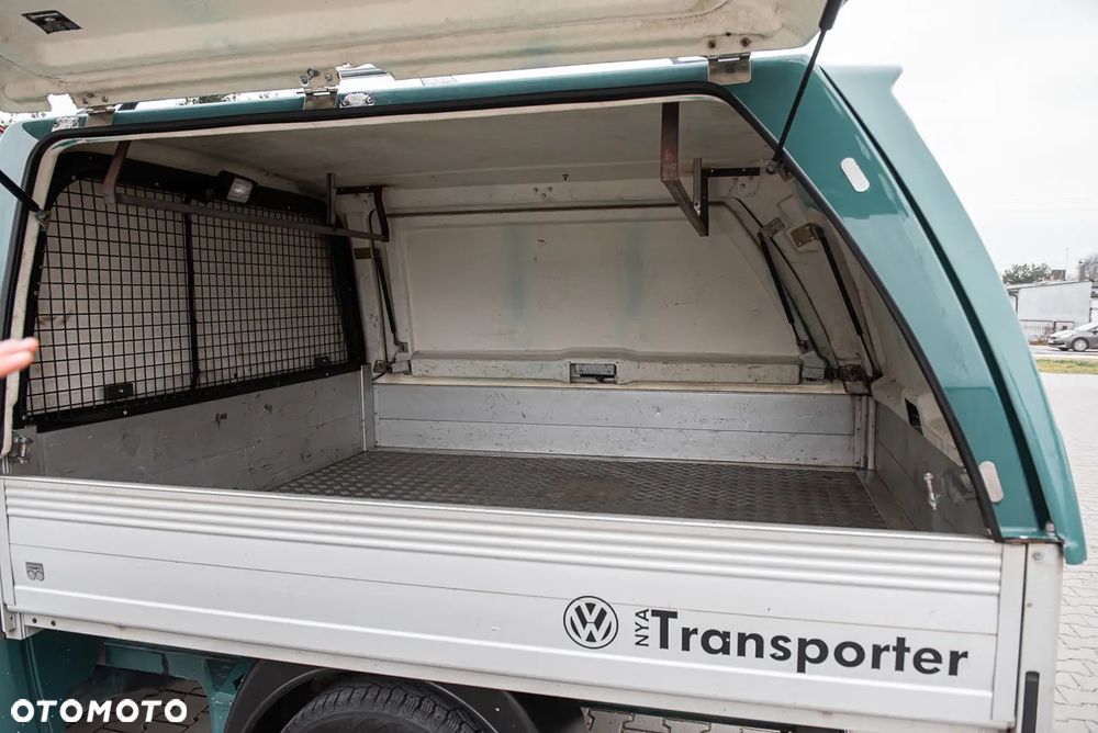 Volkswagen Transporter - 22