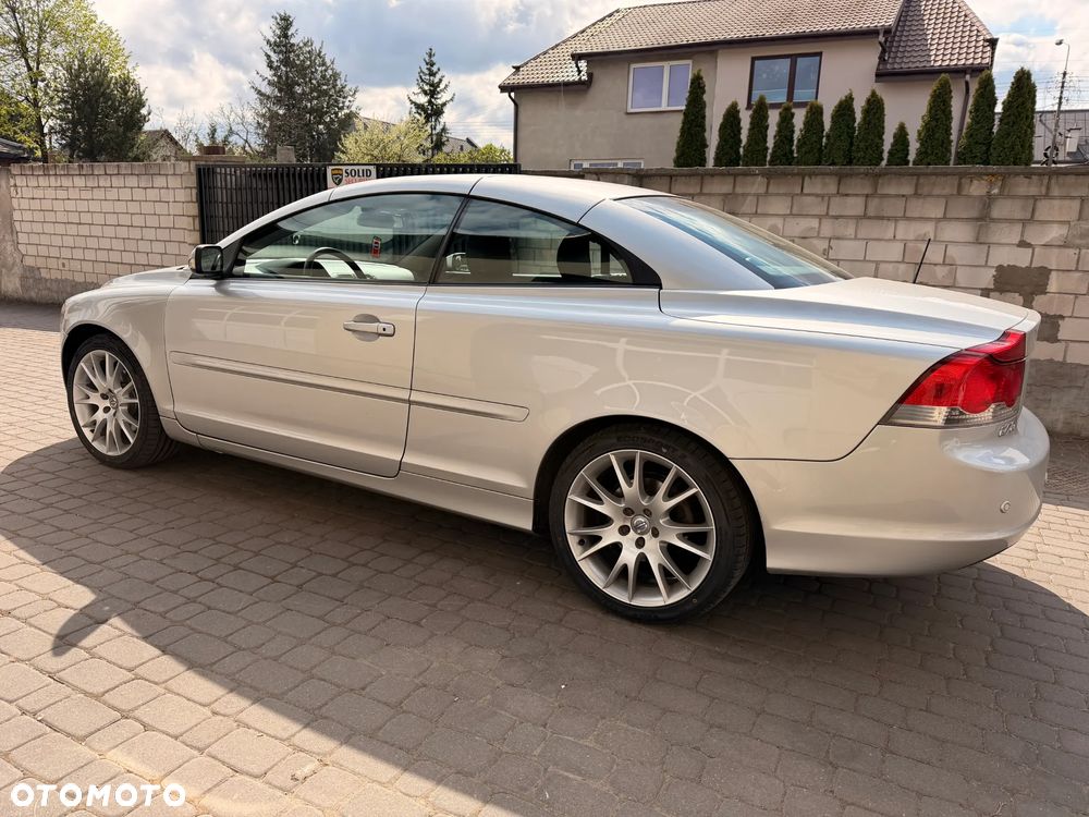 Volvo C70 2.4i Momentum - 3