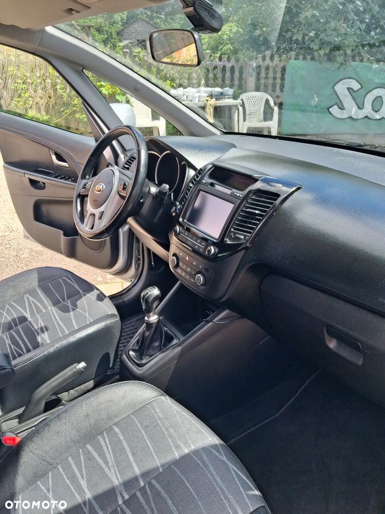 Kia Venga - 14