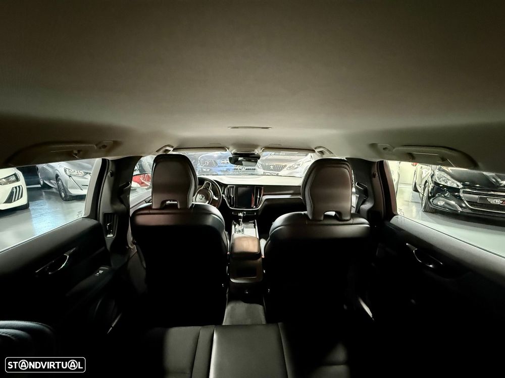 Volvo V60 2.0 D3 Momentum Plus Geartronic - 55