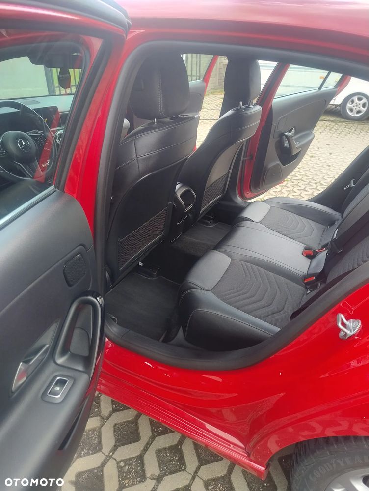 Mercedes-Benz Klasa A 180 d 7G-DCT Edition 19 - 17