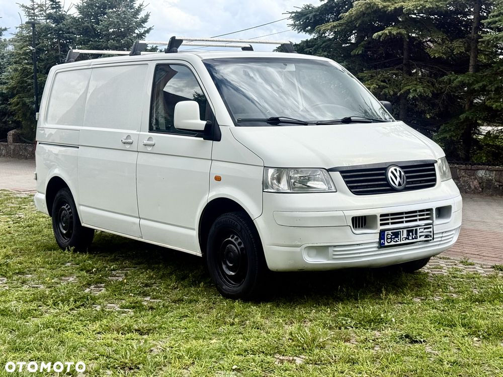 Volkswagen Transporter - 1