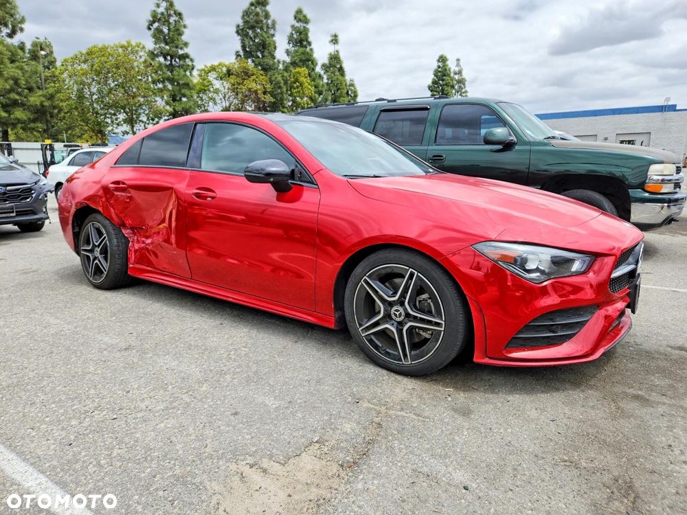 Mercedes-Benz CLA 250 4Matic 7G-DCT AMG Line - 5