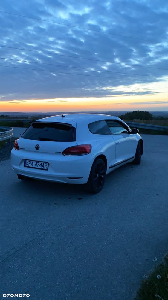 Volkswagen Scirocco 2.0 TSI DSG - 4