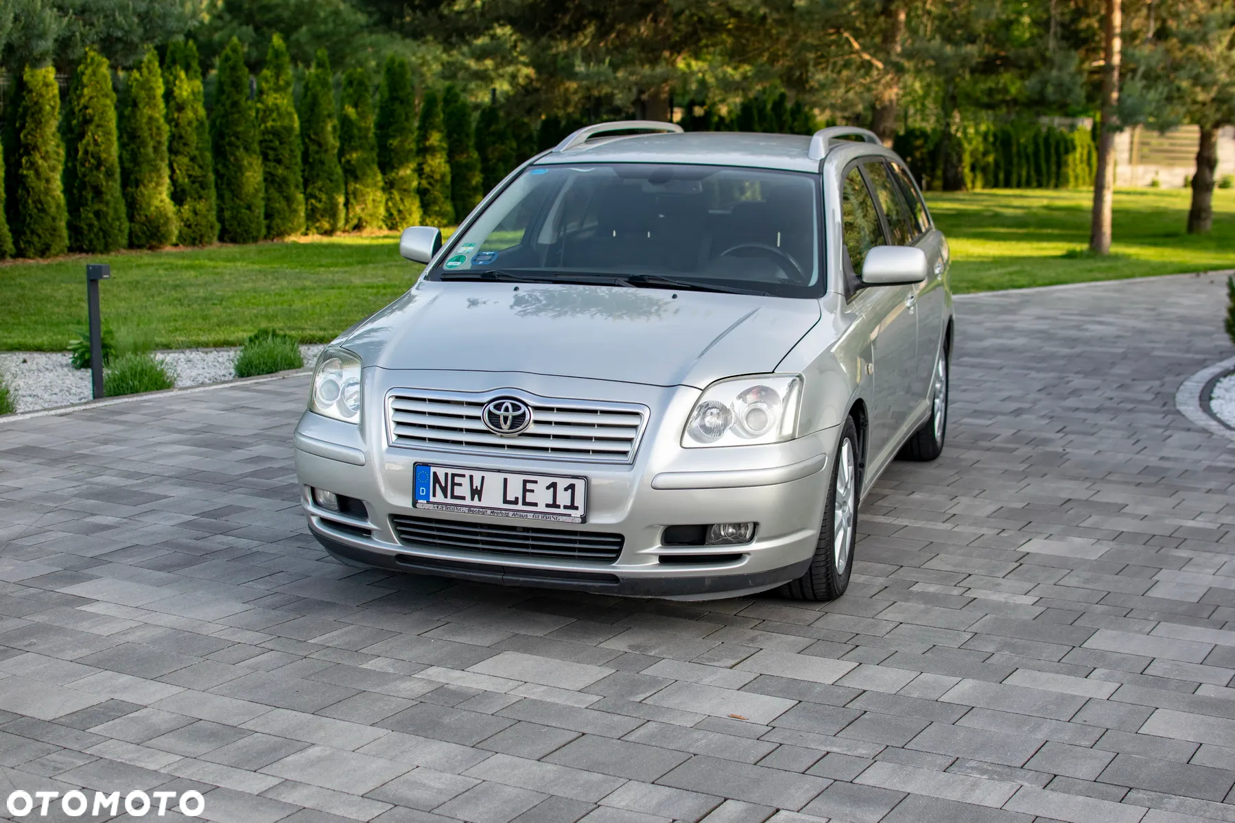 Toyota Avensis - 9