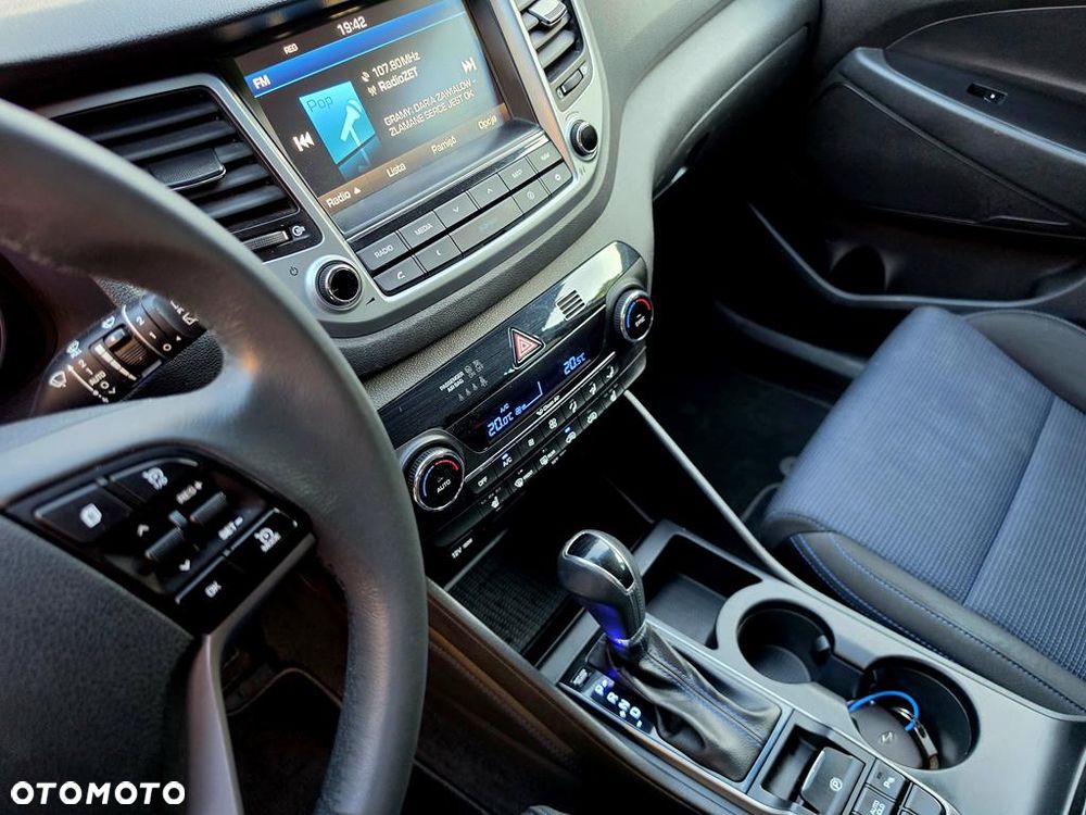 Hyundai Tucson blue 1.7 CRDi 2WD DCT Premium - 12