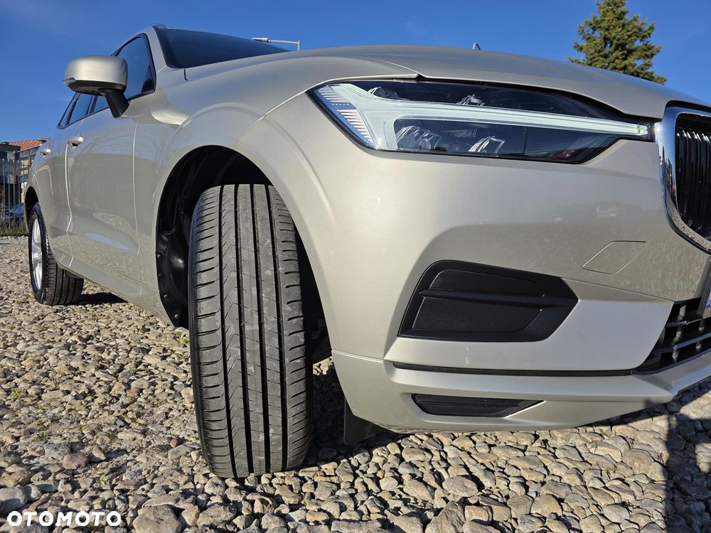 Volvo XC 60 B4 D Momentum - 25