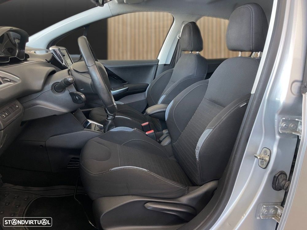 Peugeot 208 1.4 VTi Access - 6