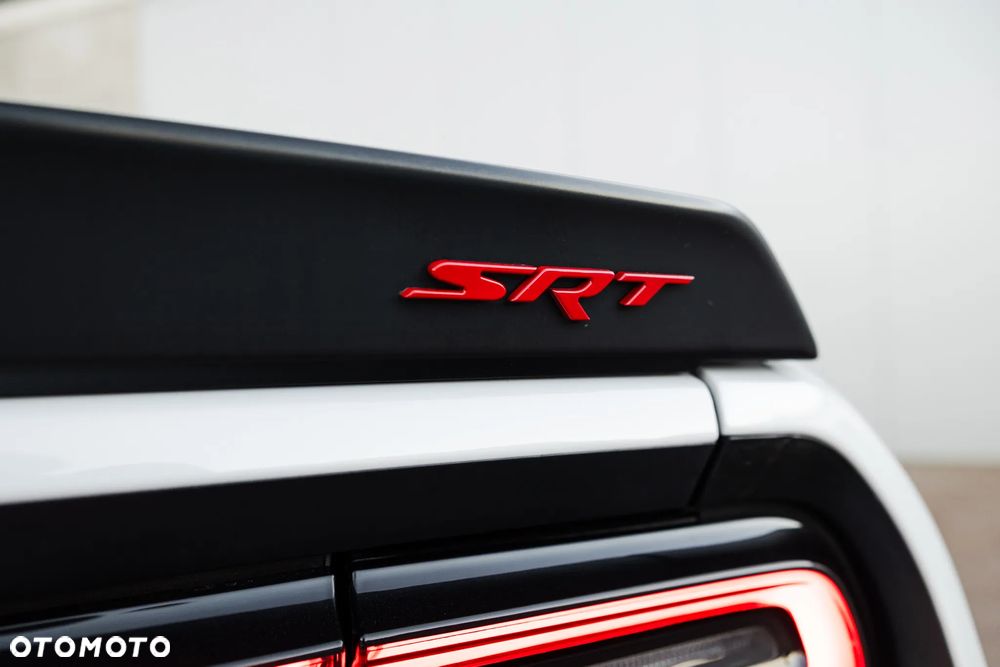Dodge Challenger - 23