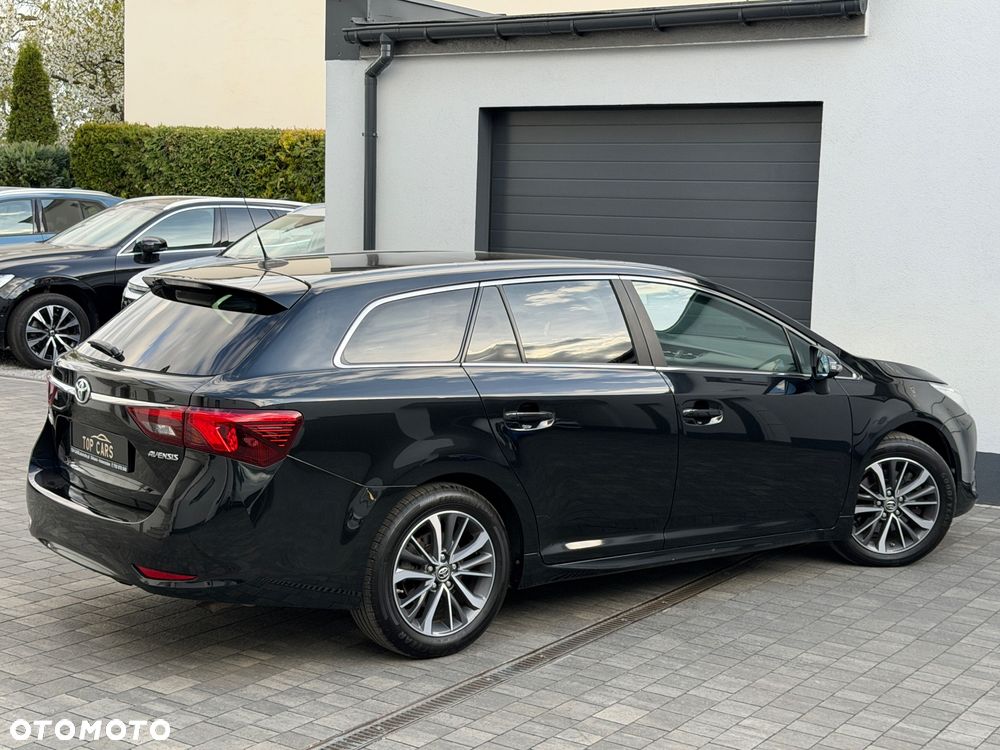 Toyota Avensis - 28