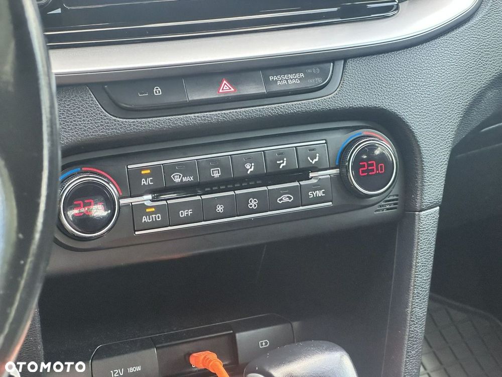 Kia Ceed - 34