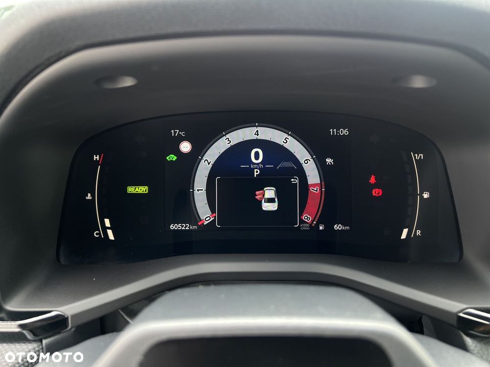 Toyota Camry - 12