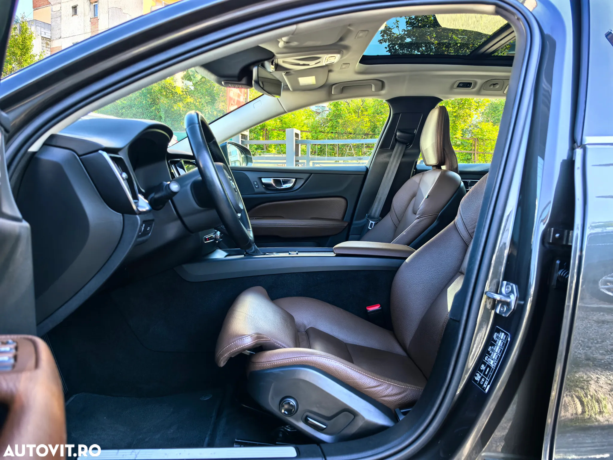 Volvo V60 D3 Geartronic Momentum Pro - 14