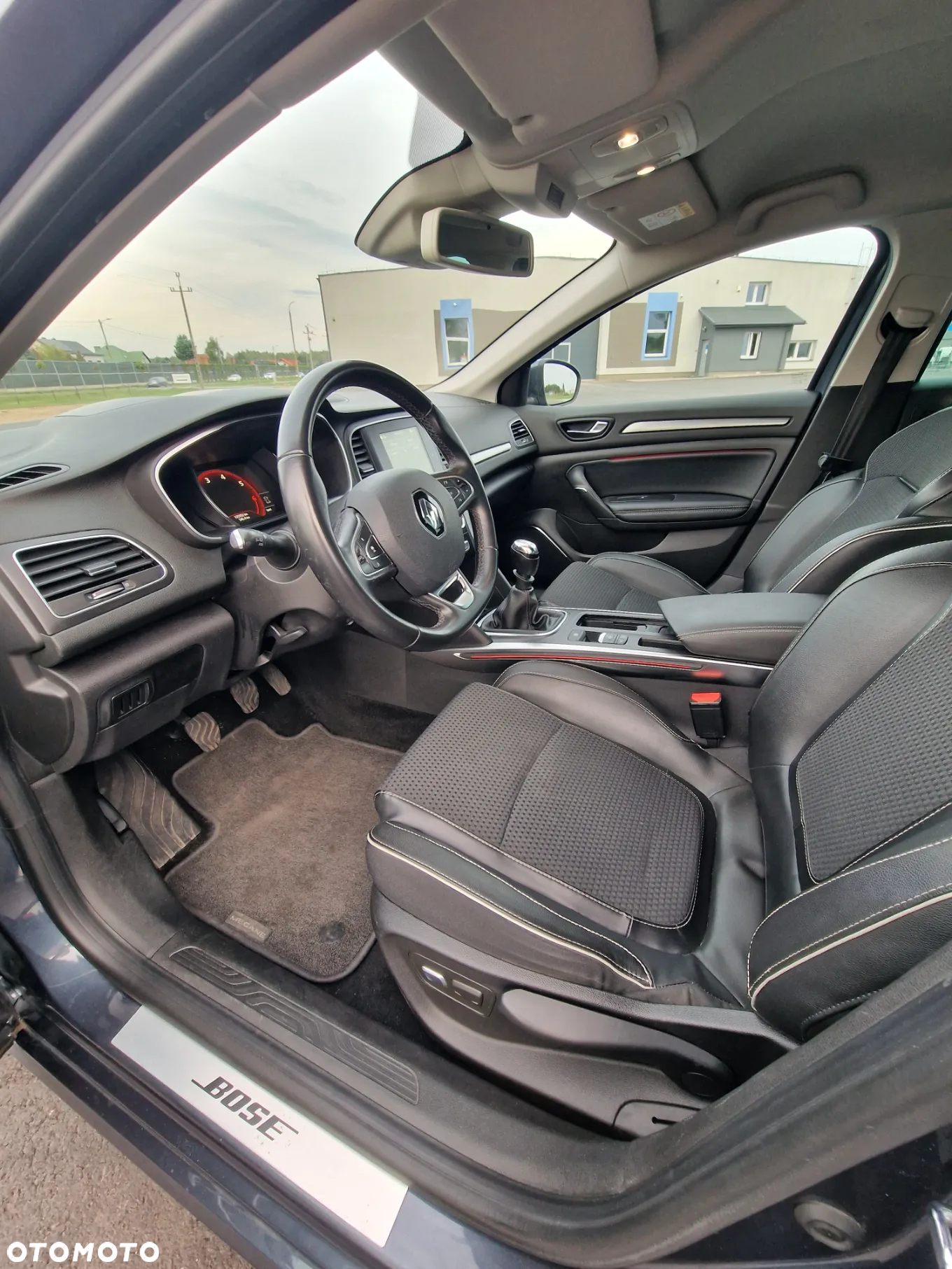 Renault Megane ENERGY TCe 130 Start & Stop Bose Edition - 20