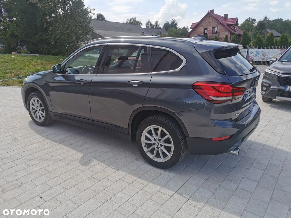 BMW X1 sDrive16d - 6