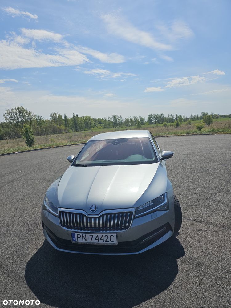 Skoda Superb 2.0 TDI Ambition DSG - 9