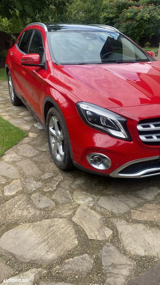 Mercedes-Benz GLA 220 d 4MATIC Aut. - 4