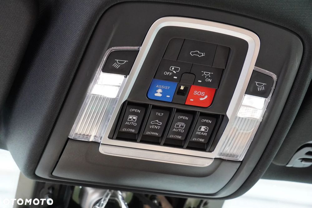 RAM 1500 5.7 Crew Cab Longhorn - 38