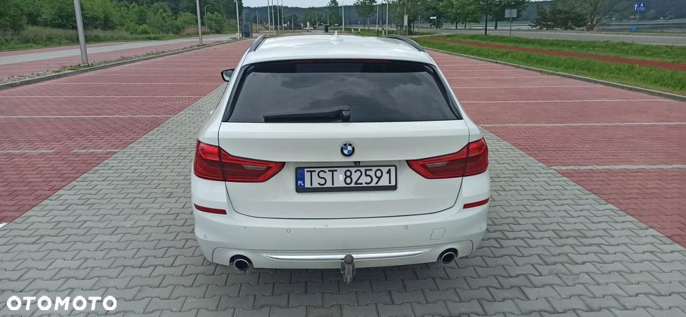 BMW Seria 5 525d Luxury Line - 14